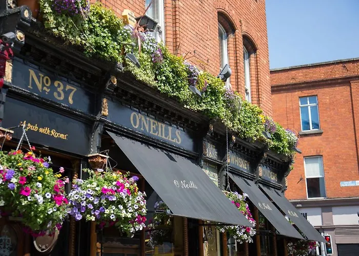 O'neills Victorian Pub & Townhouse بيت ضيافة