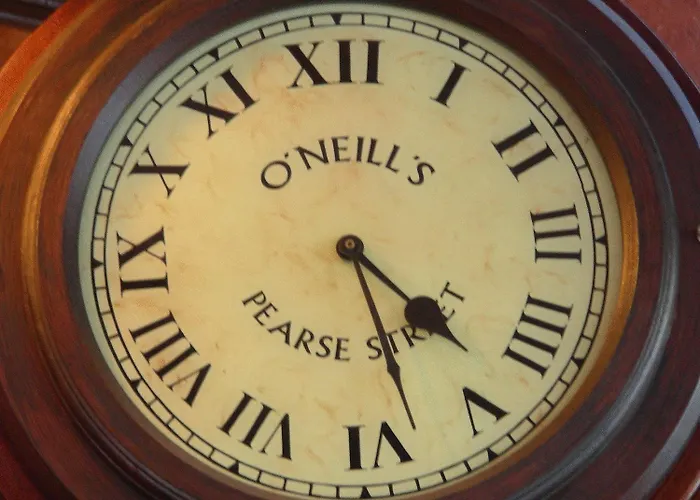 בית הארחה O'neills Victorian Pub & Townhouse