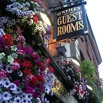 בית הארחה O'neills Victorian Pub & Townhouse 3*